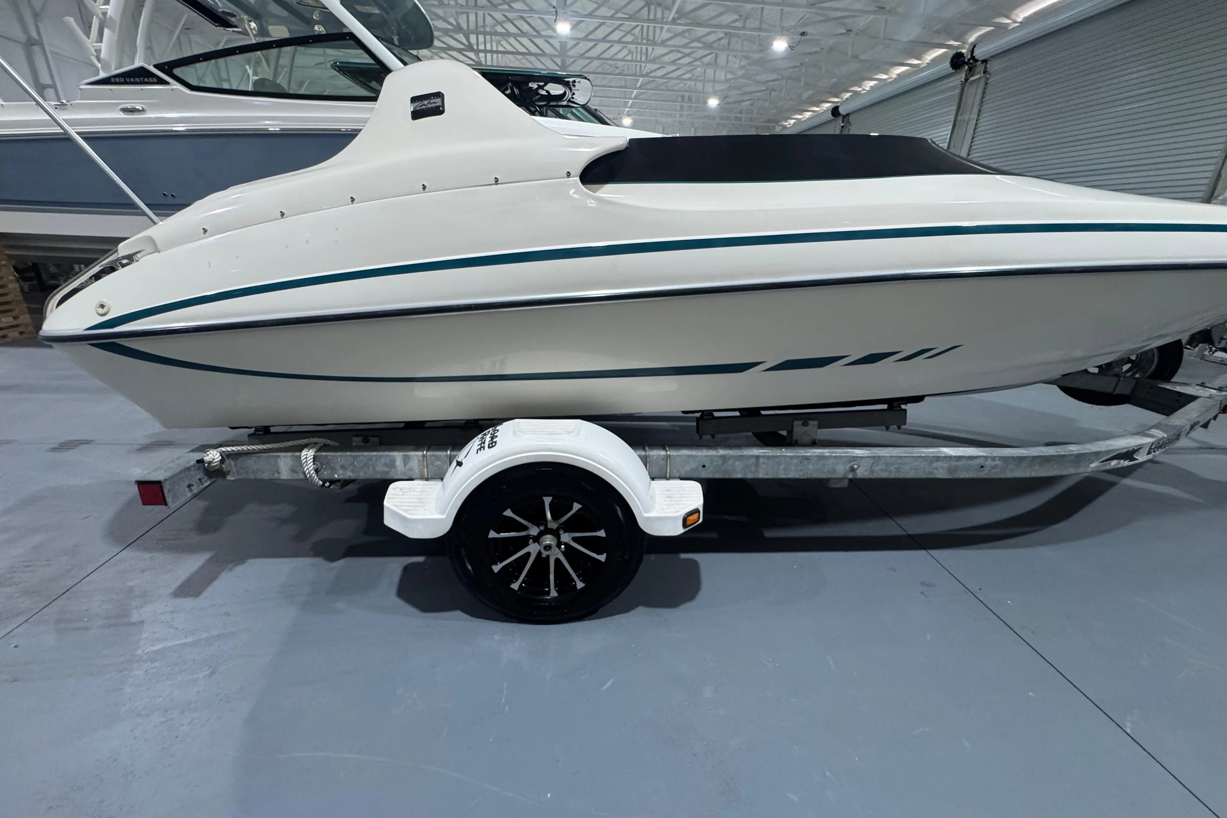 Glastron/Carlson-8238